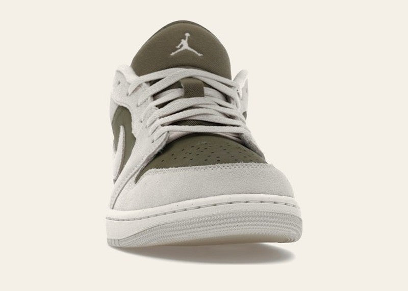Air Jordan 1 Low SE Medium Olive Sail